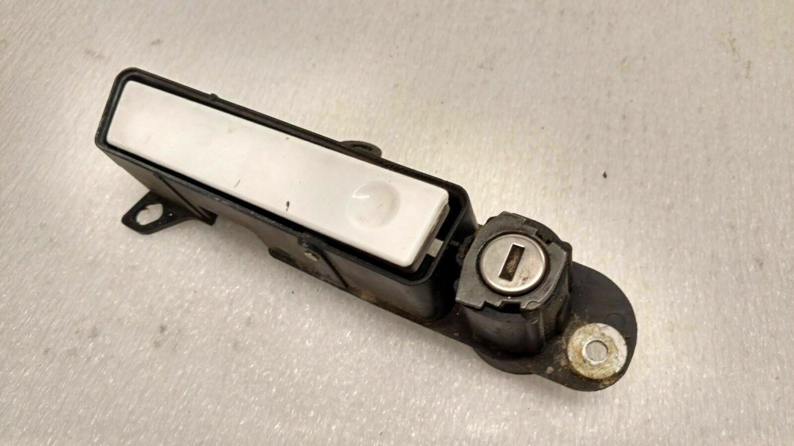 LAMBORGHINI MURCIELAGO LP640 DRIVER LEFT DOOR HANDLE OEM 410837207AVS 410837163 