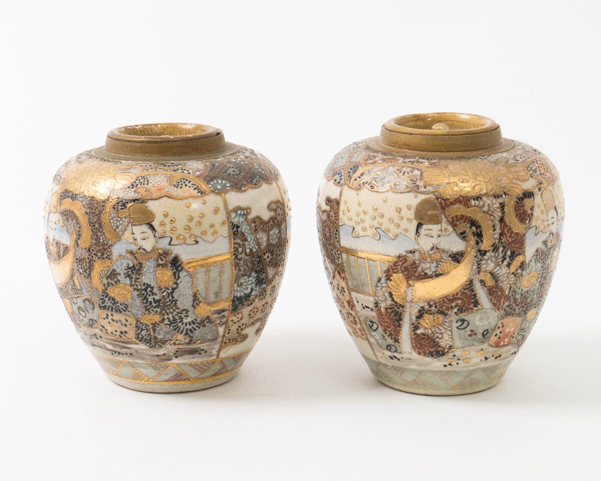 Pair of Vintage Satsuma Moriage Lidded Porcelain Jars in Gold & White 5