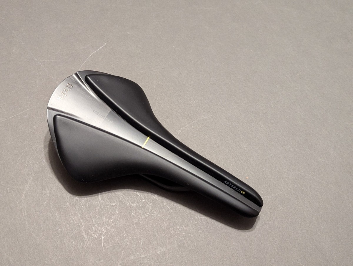 フィジークANTARES VERSUS EVO 00 LARGE カーボンレール Fizik Antares 00 Versus Evo Carbon Rail Saddle Large New | eBay