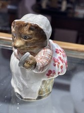 Beatrix Potter Mrs. Tiggy Winkle Beswick Figurine BP-3c