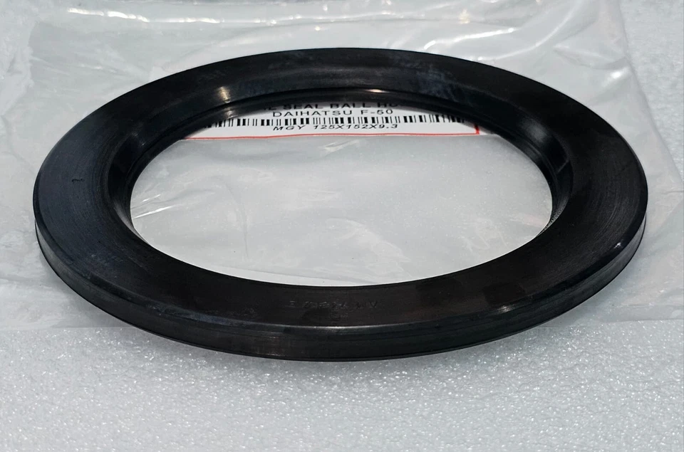 DAIHATSU TAFT F20 F50 FRONT AXLE ARM OIL SEAL BALL HUB NEW - Image 3 of 4