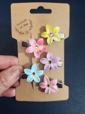 Cute Hawaiian Flower Alligator Hair Clips 1 Pack Of 5 clips Handmade NEW
