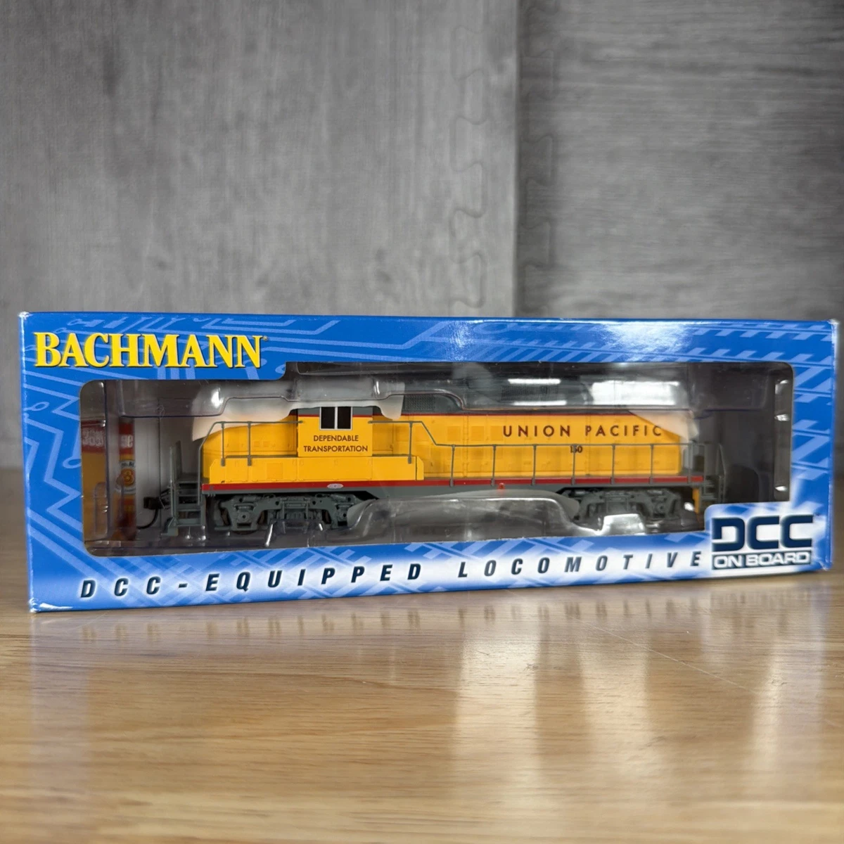 Bachmann HO Union Pacific Railroad Yellow Model Railroad