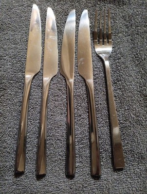 5 Pieces Towle Living Collection Stainless Flatware 4 Knives 1 Fork China 18/0