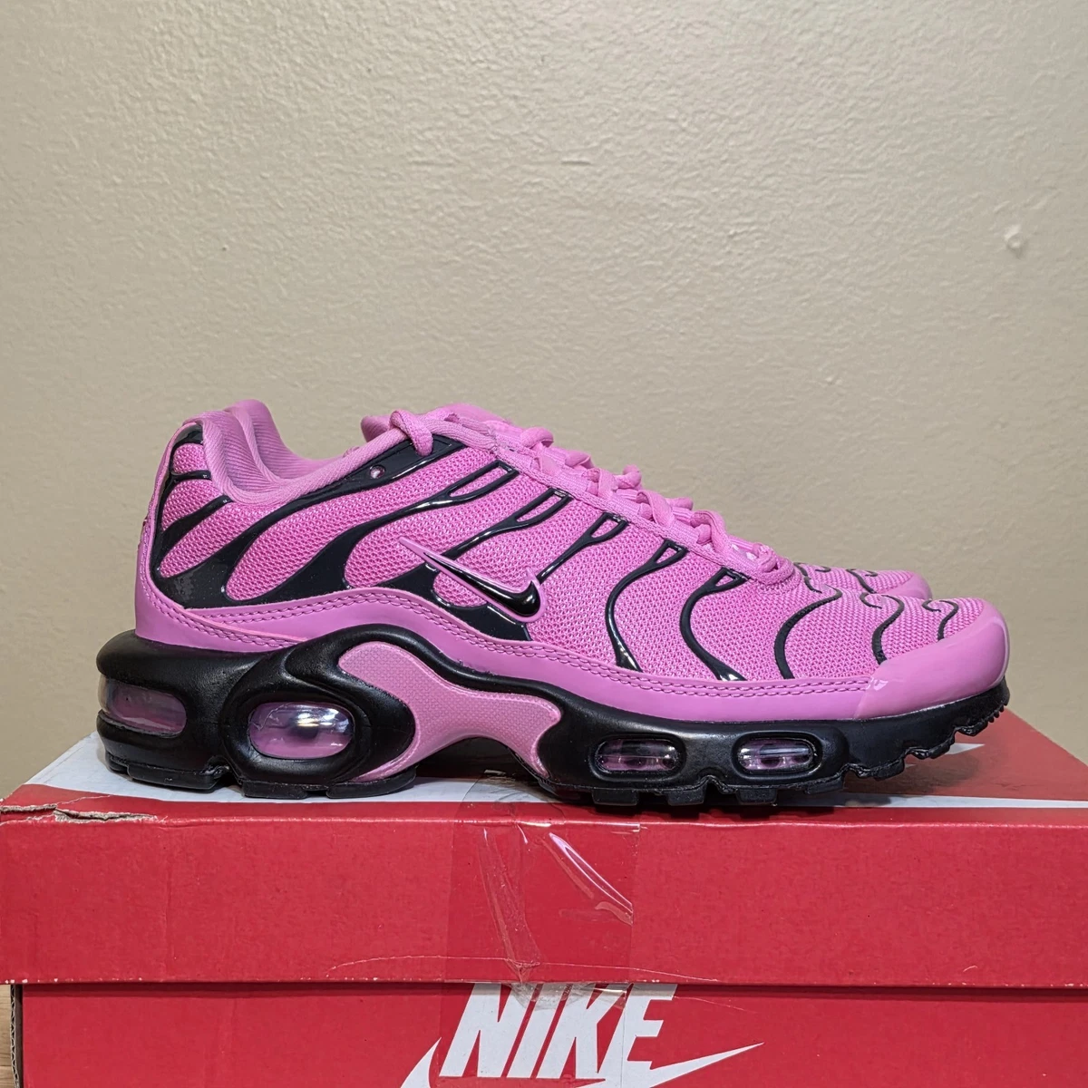 Nike Air Max Plus SE Pink Black W for sale | eBay