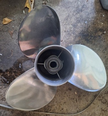 Volvo Penta 853618 Duoprop B8 Single Propeller Stainless Steel 280-290 DP
