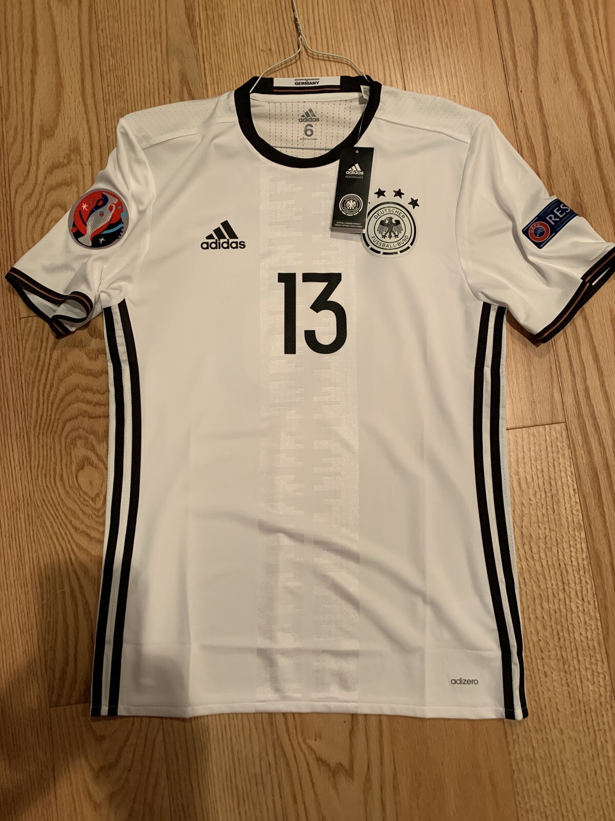 Picture 1 of 10