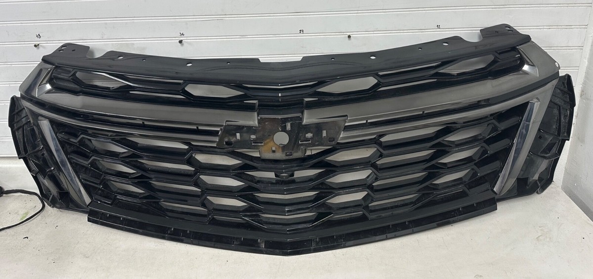 maro　844045 2022 2023 CHEVROLET TRAVERSE FRONT BUMPER UPPER GRILLE W/O EMBLEM