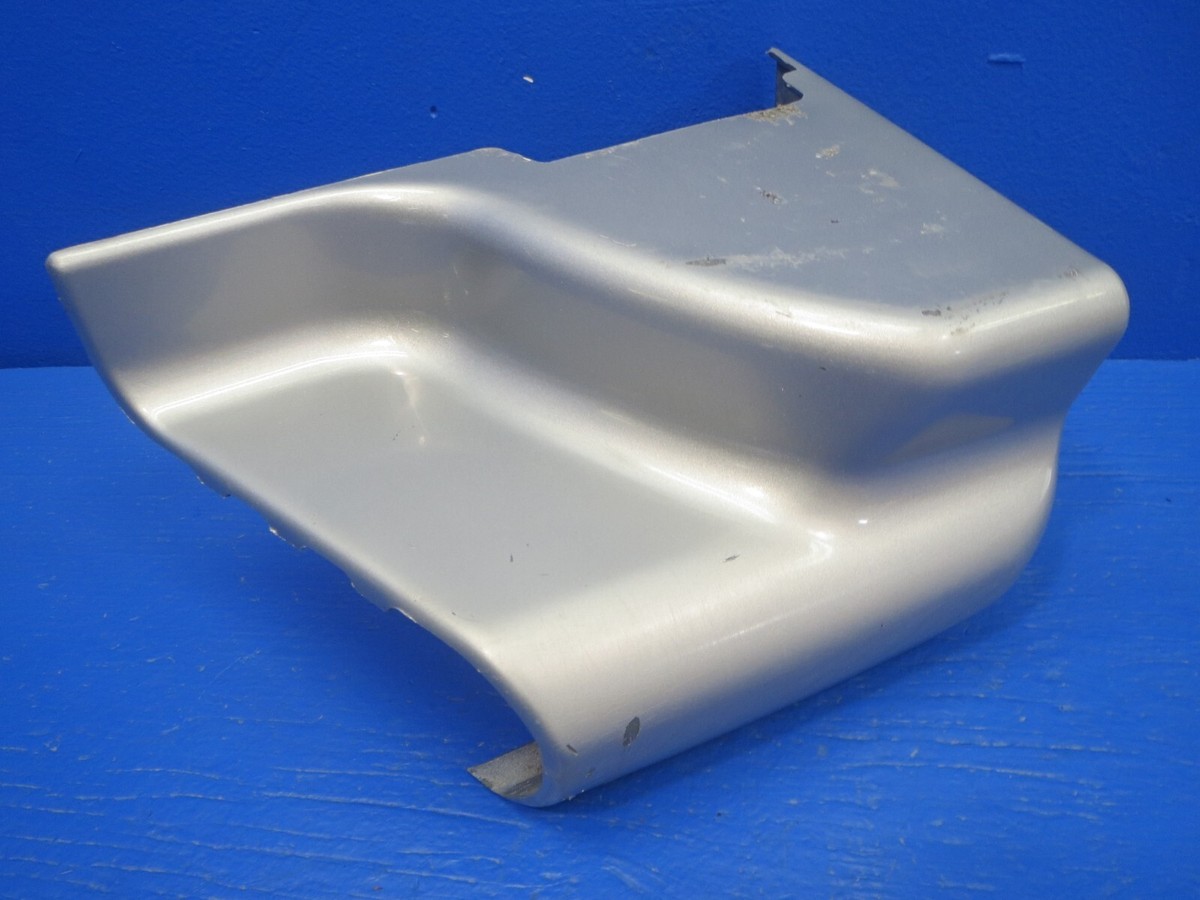2000 TOYOTA 4RUNNER LIMITED DRIVER LEFT REAR RUNNING BOARD END CAP
