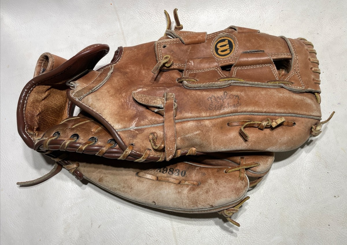 Gant de baseball Wilson 2024 A2000 B23SS 12 lanceurs - Lancer main