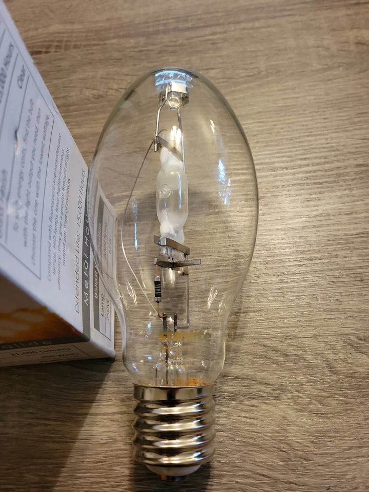 SUNLITE 250w MH250/U, ED28 Mogul base clear, Metal halide bulb - Image 3 of 4