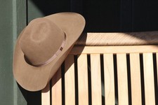 100x Pure Beaver Pecan 7 1/8. 4.25” Brim 6” Crown