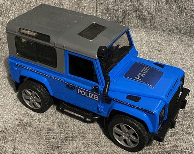 Bruder 1928/01 - Land Rover Defender - 1:16 Scale Police SUV (Missing Parts)