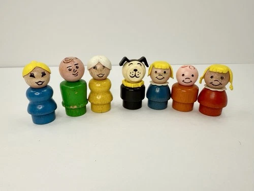 Vintage Fisher-Price Little People Wooden Family Dolls Play Set of 7