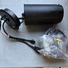 New Oem Mercedes Sprinter 2500 Diesel Exhaust Fluid Heater 9064700353 New Oem Mercedes Sprinter 2500 Diesel Exhaust Fluid Heater 9064700353