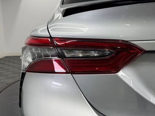 2023 Toyota Camry Hybrid XSE - Picture 11 of 38