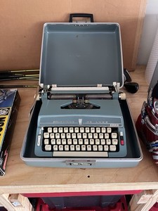 Brother Deluxe Typewriter | eBay