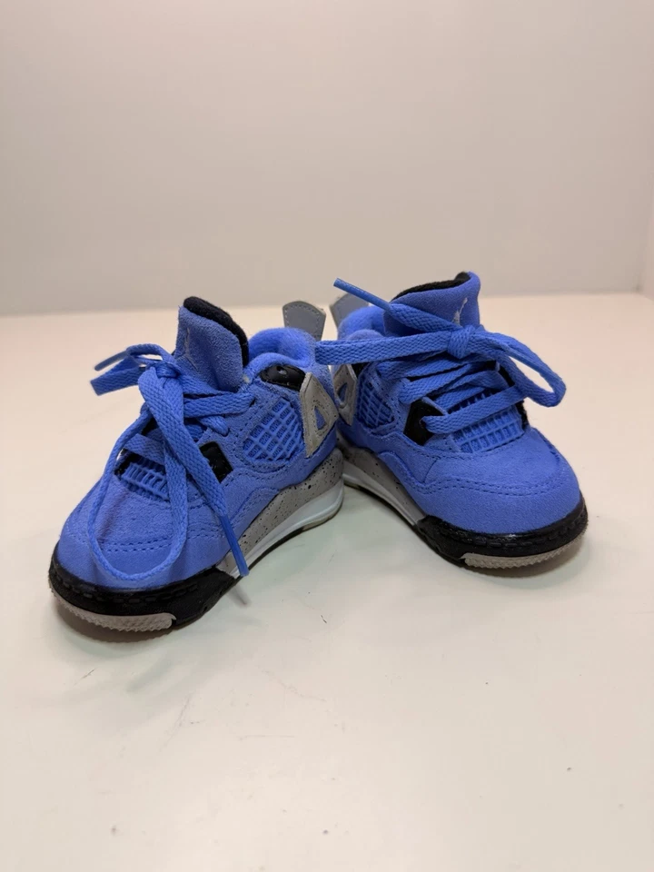 Air Jordan 4 Retro (TD) – University Blue – Size 2C + Box BQ7670-400 - Image 2 of 4