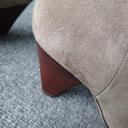 Veronica Beard Women Blondie Suede Boot Shoe Size 9 Color Taupe - Picture 14 of 16
