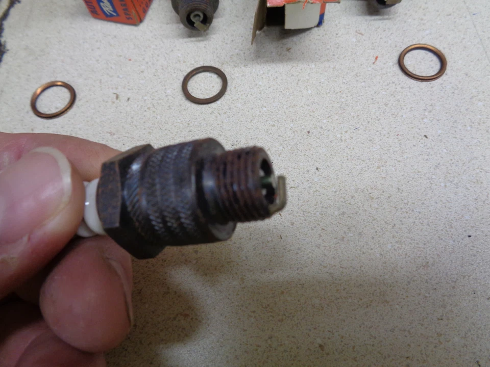 3 bujías Autolite AR51 36 40 Cadillac 52 60 Chevy Essex Dodge 46 51 Frazer Foto 4 de 4