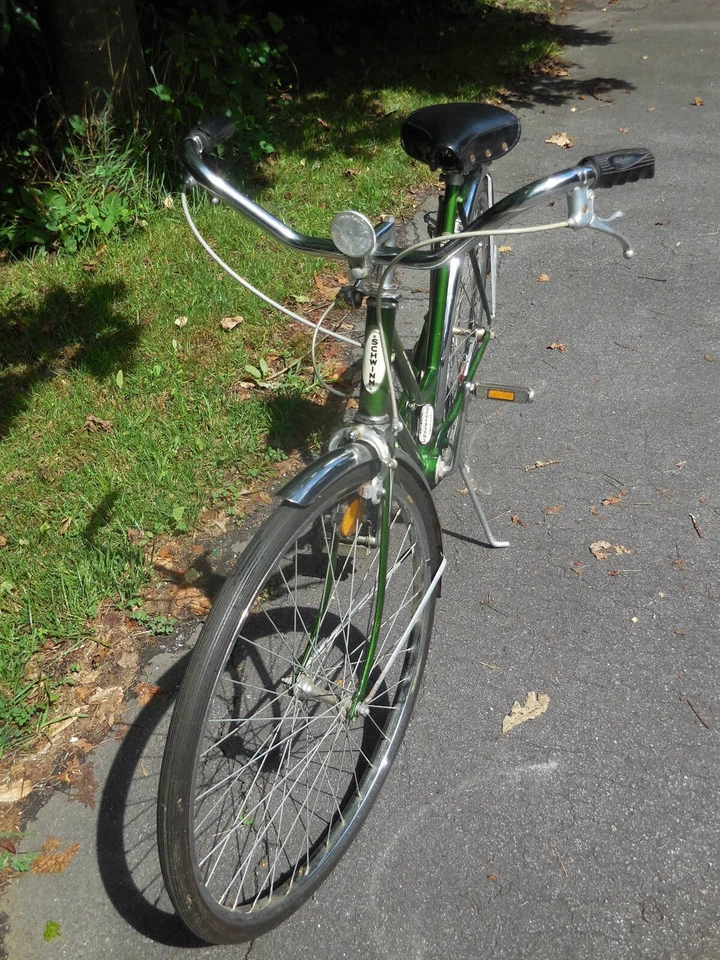 Original Vintage 1973s Schwinn(Chicago) Collegiate Women's Green Bicycle - Image 3 of 4