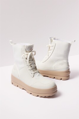 Ugg Lug Cold Weather Waterproof Leather Lace Up Logo Boots Size 8 NEW