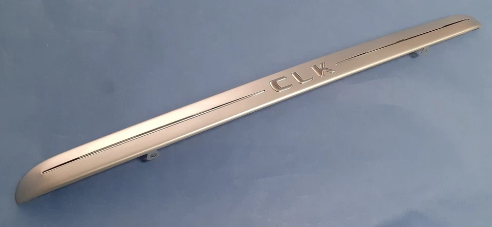 Tapa maletero cromo acero inoxidable para Mercedes Benz European W208 CLK 1995-2002 Foto 3 de 4