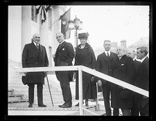 Photo:Warren G Harding 1920s Group Portrait on Steps