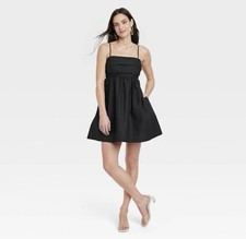 Black mini dress with adjustable straps #minidress #blackdress