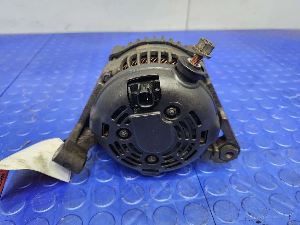 Conjunto de alternador Dodge Jeep 3.7L Liberty Ram 1500 Grand Cherokee fabricante de equipamento original - Imagem 3 de 4