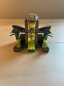 LEGO NINJAGO: Venomari Shrine (9440) 100% Complete w/ Instructions