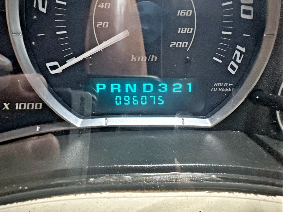 Cadillac Escalade GMC Chevy 2002 cuadro de instrumentos unidad de montaje fabricante de equipos originales 96 k Foto 2 de 4