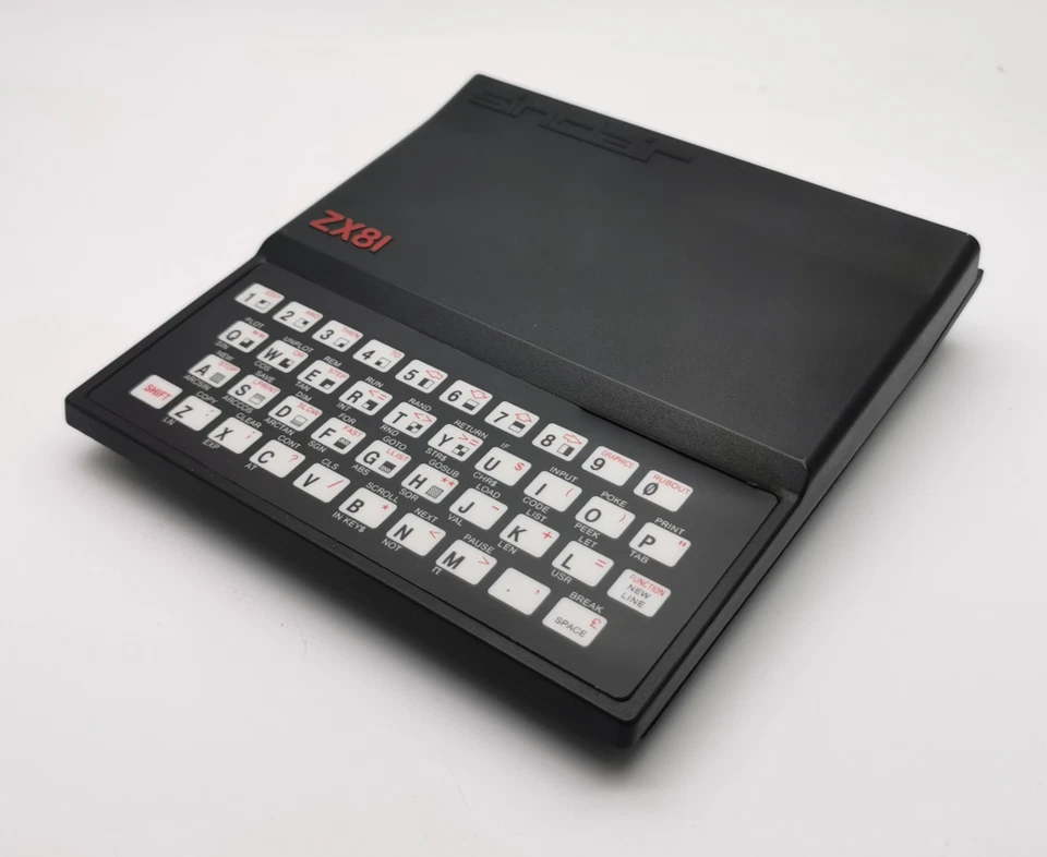 Sinclair ZX81 Issue 1 Green PCB 8113 ULA Fully Refurbished Composite Mod + Box - Image 4 of 4