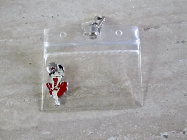 Insignia de identificación con cordón Betty Boop, médica, enfermera, pediátrica, UCI, ER, UCIN, oficina Foto 2 de 4