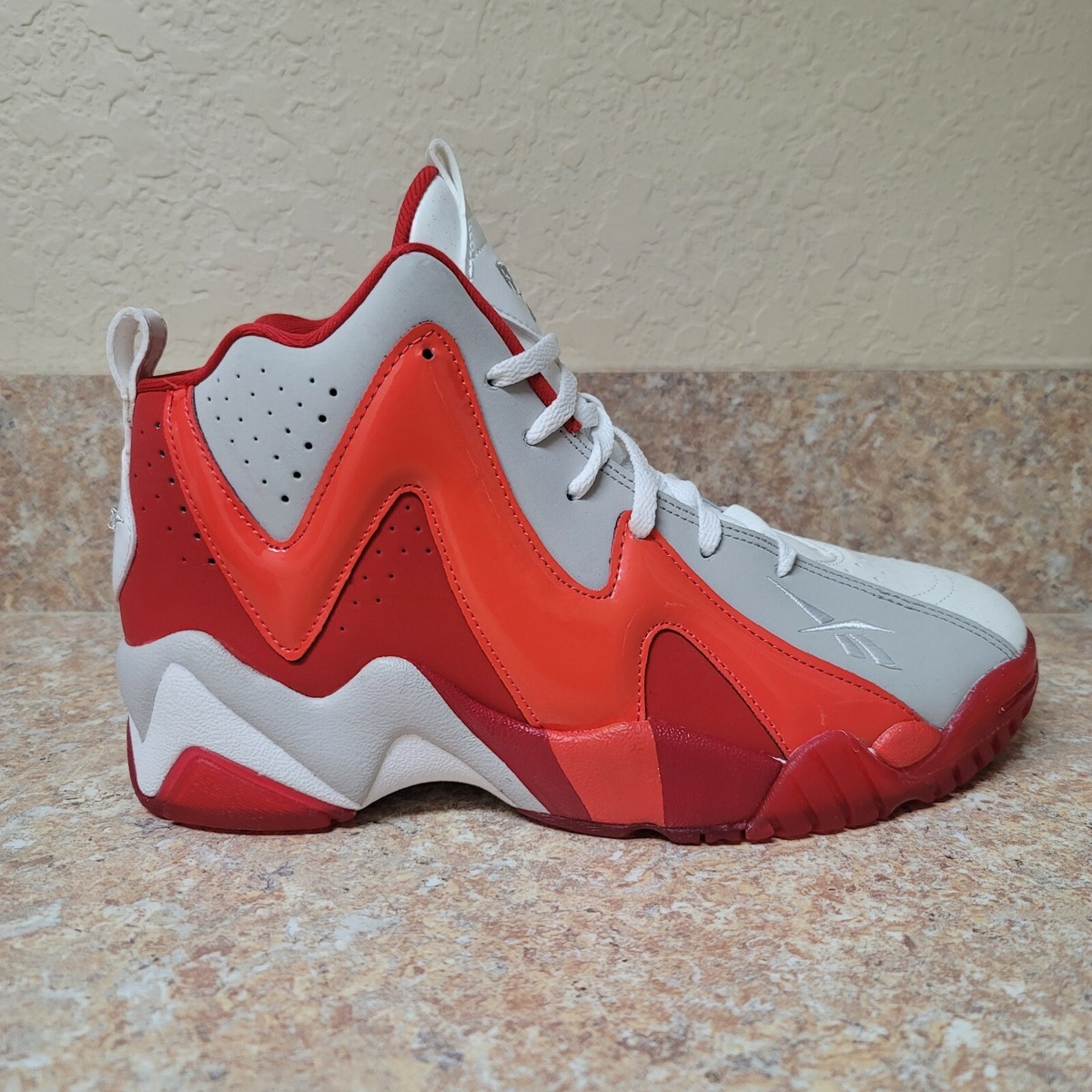 Reebok Kamikaze 2 Mid Ghost Of Christmas Past 2013 Sz 7 | eBay