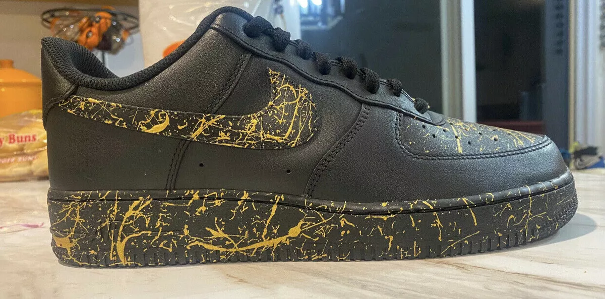 Custom Air Force 1 Low Black & Gold (MENS)