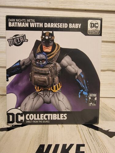 Dark Nights: Metal Batman W/Baby Darkseid Lmt Ed 329/5000 - Picture 1 of 9