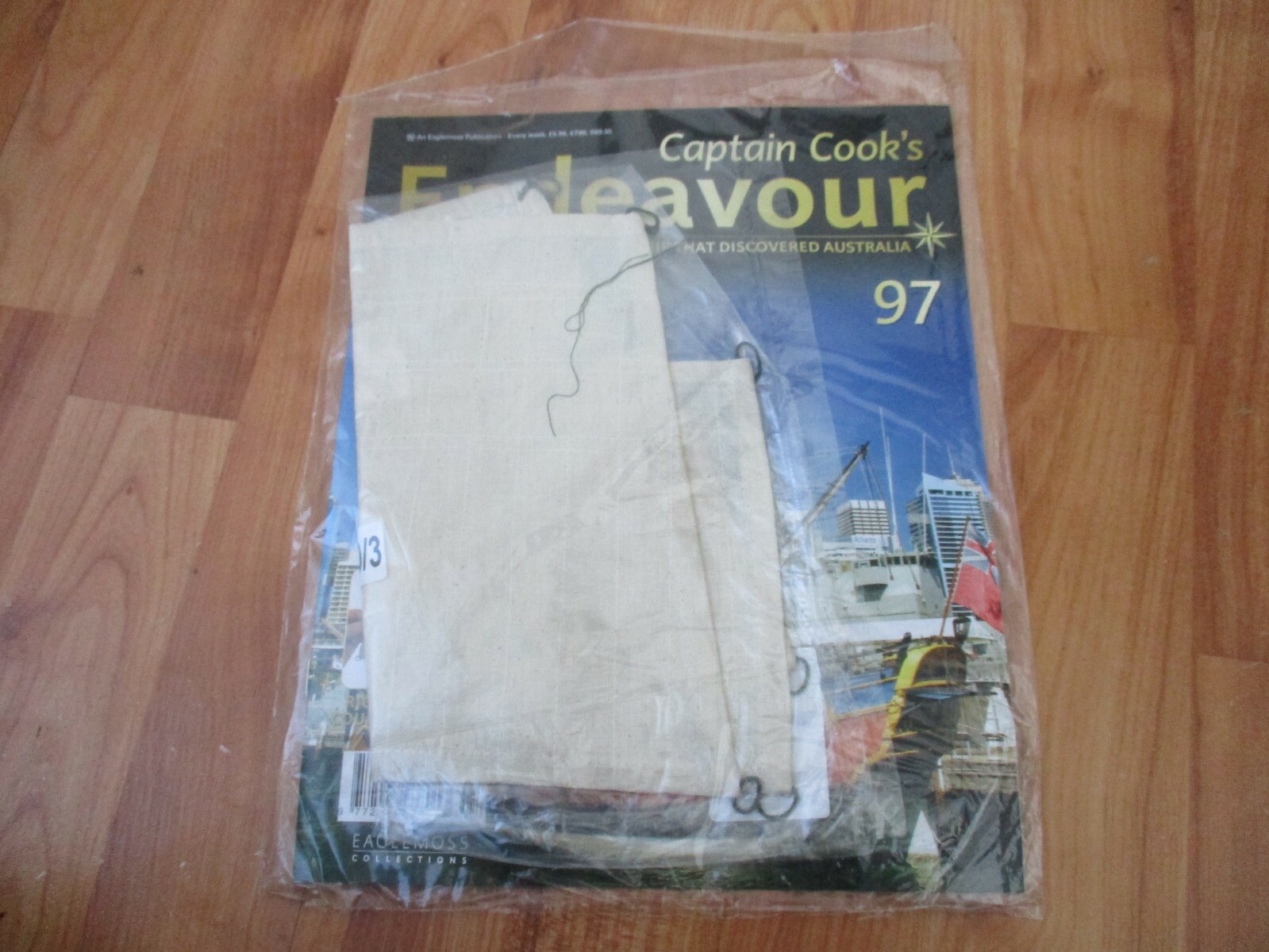 1/48 EAGLEMOSS BUILD CAPTAIN COOK'S ENDEAVOUR MODEL SHIP ISSUE 97 INC PART