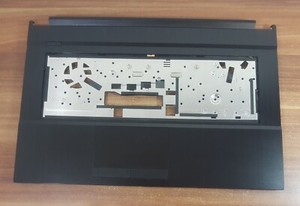 Handauflage Palmrest Touchpad 6-39-NH772-E12-M aus Medion Defender Erazer E10