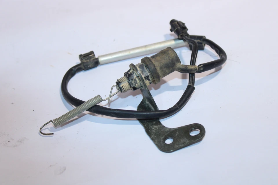 Interruptor sensor freno trasero Yamaha Yfz450 Yfz 450 2004-2009 5TG-82530-10-00 Foto 3 de 4