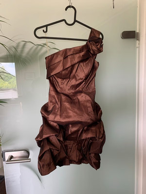 Neuwertig - Ballkleid Abendkleid S Abi Abschluss Hochzeit Bronze