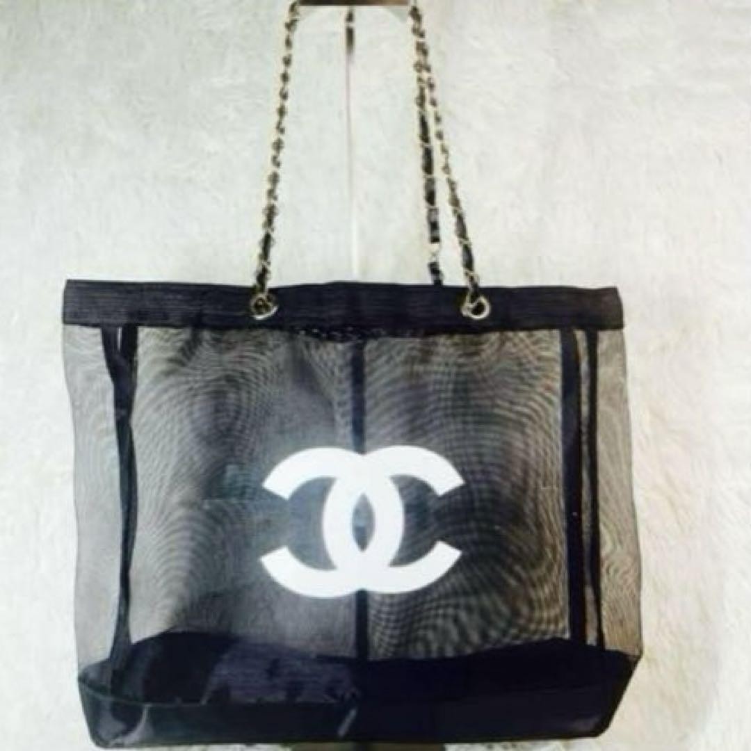 Chanel CC Logo Mesh Bag Pre-Owned Summer Style Must-Have