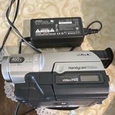 Sony Handycam Vision CCD-TRV108 Hi8 Camcorder 20x Zoom Night Vision w/ Accessor  