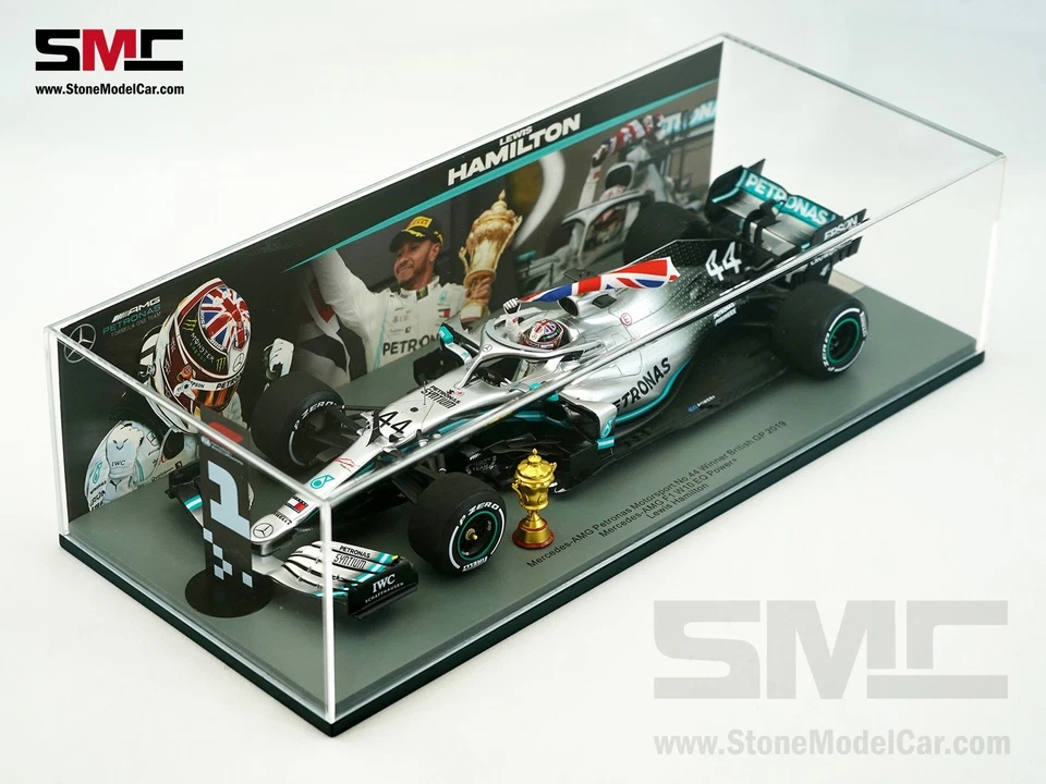 Mercedes F1 W10 #44 Lewis Hamilton British GP 2019 6x World Champion 1:18 Spark - Image 2 of 4