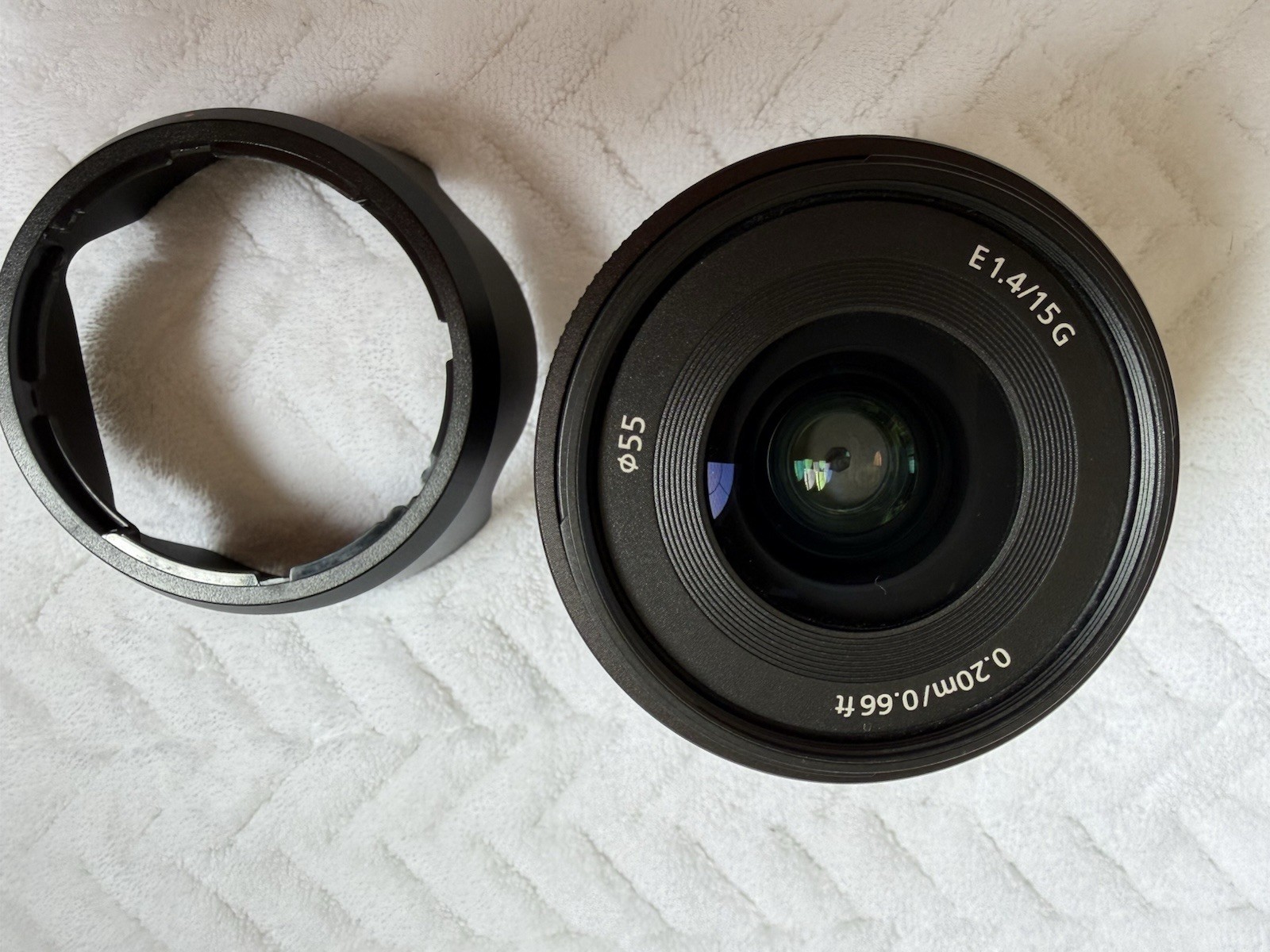 Sony 15mm f/1.4 G Series E-Mount Prime Lens for APS-C Mirrorless Cameras(NO BOX)