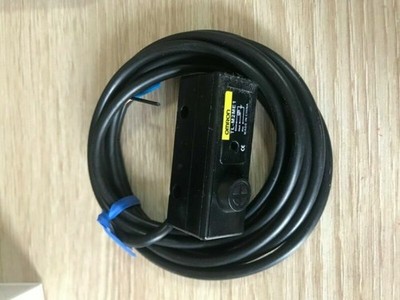 1PC   TL-M5MF2 Proximity Sensor TLM5MF2 New In Box  *ll