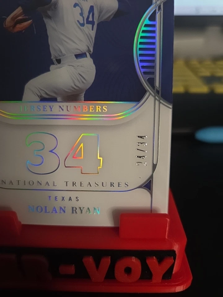 Camiseta deportiva Panini National Treasures Treasured 2023 números Nolan Ryan #TJN-NR/34 Foto 4 de 4