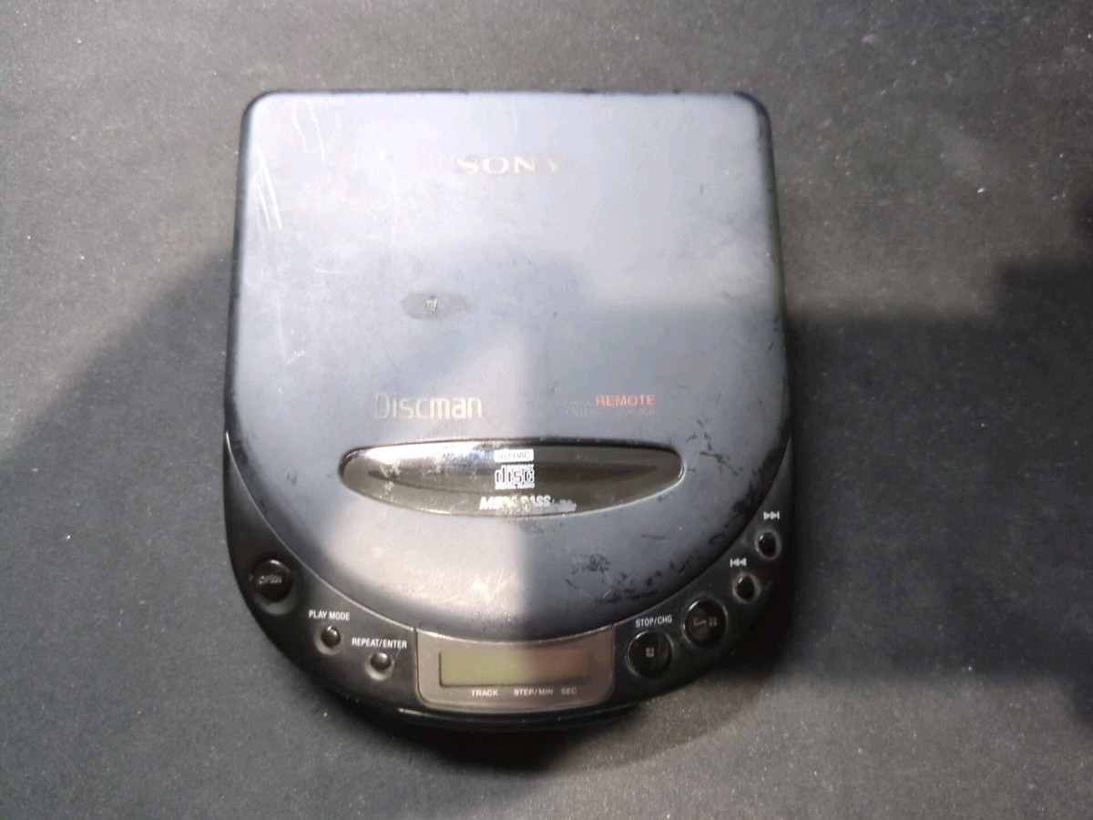 Sony CD Player Discman Retro Mega Bass D-113CR 90s Black Vintage