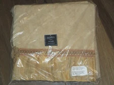 AVANTI LINENS BRAIDED MEDALLIAN CUFF RATTAN BATH TOWEL  NEW