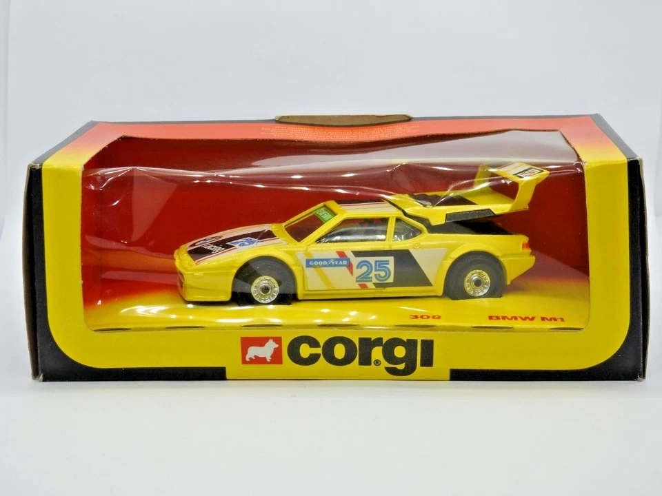 CORGI No.308 MINT BOXED 1981 BMW M1 RACING CAR IN ORIGINAL PLINTH WINDOW BOX - Image 2 of 4